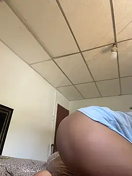 JennamartinyII online show from 05-18-26, 01:17