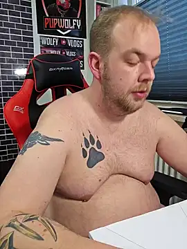 PupW0lfy online show from 01-20-25, 03:39