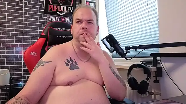 PupW0lfy online show from 09-22-25, 02:08