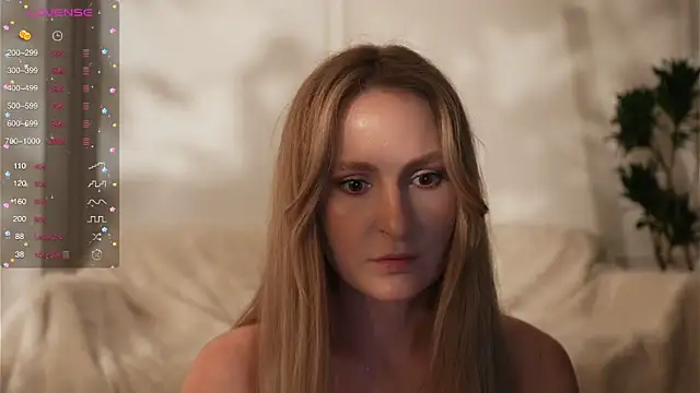 Snapshot of Peach__juice chatting on 03-02-25, 03:27 Peach juice online show from 03-02-25, 03:27