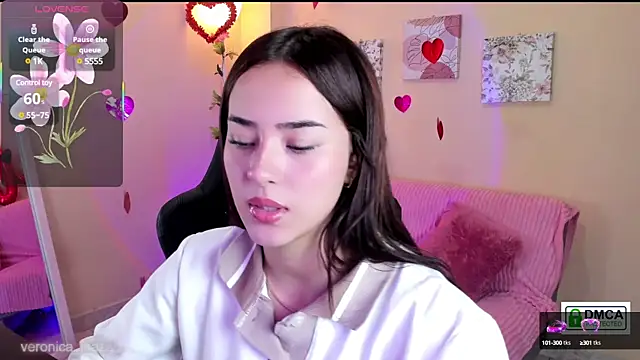 Snapshot of Veronica_isaza__ chatting on 03-10-25, 03:41 Veronica isaza online show from 03-10-25, 03:41