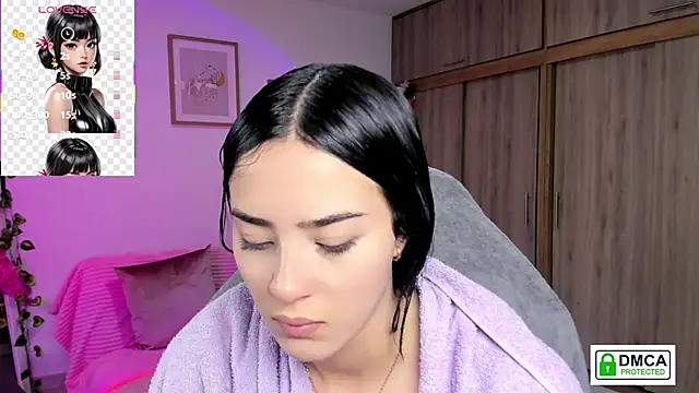 Snapshot of Veronica_isaza__ chatting on 09-29-25, 12:54 Veronica isaza online show from 09-29-25, 12:54