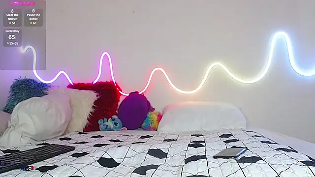 Snapshot of bobsexy08 chatting on 12-31-24, 12:04 bobsexy08 online show from 12-31-24, 12:04