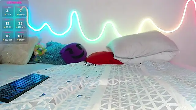 Snapshot of bobsexy08 chatting on 11-24-25, 01:00 bobsexy08 online show from 11-24-25, 01:00