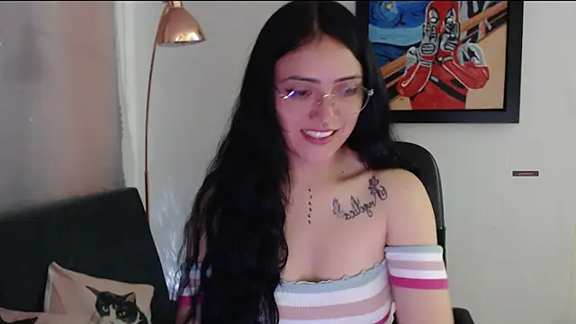 Snapshot of Suzanne_abbey chatting on 04-25-26, 11:13 Suzanne abbey online show from 04-25-26, 11:13