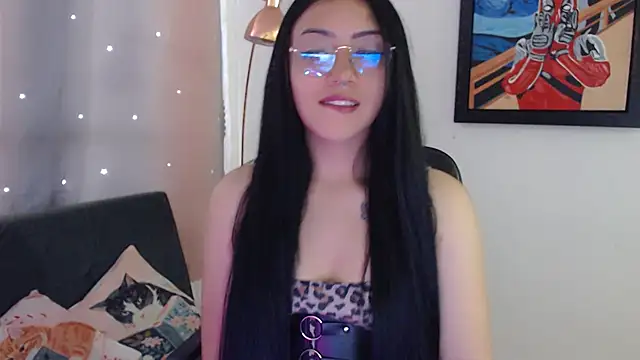 Snapshot of Suzanne_abbey chatting on 05-19-26, 10:49 Suzanne abbey online show from 05-19-26, 10:49