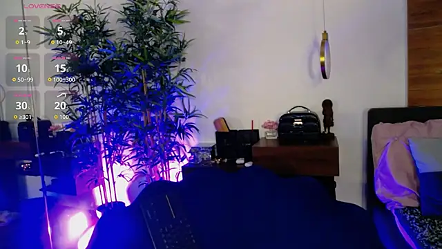 Snapshot of CreamyInkky_ chatting on 01-15-26, 11:26 CreamyInkky online show from 01-15-26, 11:26