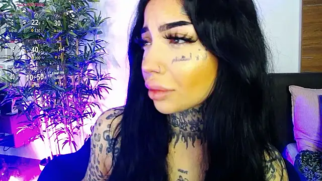 Snapshot of CreamyInkky_ chatting on 03-06-26, 06:21 CreamyInkky online show from 03-06-26, 06:21