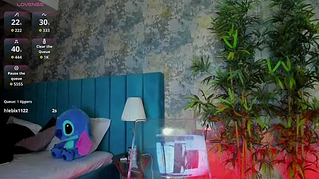 CreamyInkky  online show from 06-05-26, 06:52
