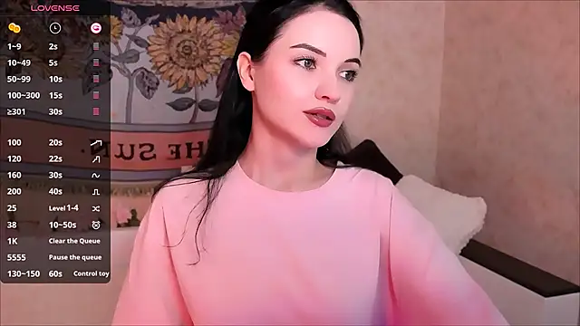 Snapshot of AdelinaRoss chatting on 10-16-25, 09:05 AdelinaRoss online show from 10-16-25, 09:05