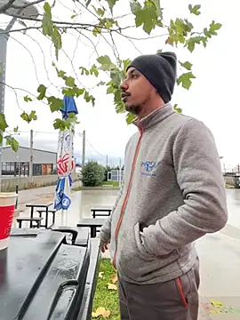 Snapshot of baramadalin chatting on 12-01-25, 05:56 baramadalin online show from 12-01-25, 05:56