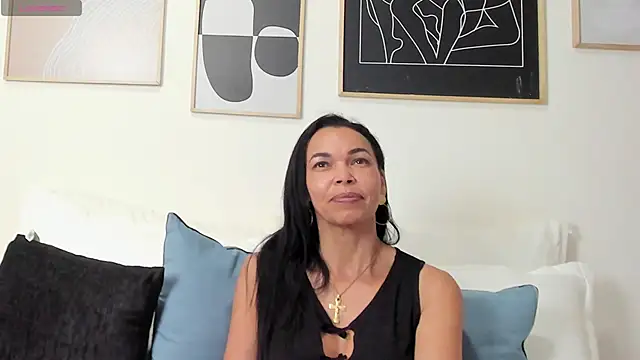 Snapshot of Evawalker_ chatting on 02-01-25, 06:54 Evawalker online show from 02-01-25, 06:54