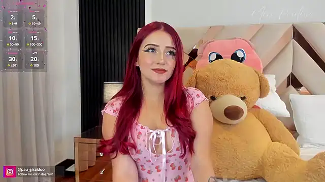 Snapshot of misspaulinaa chatting on 01-31-25, 11:35 misspaulinaa online show from 01-31-25, 11:35