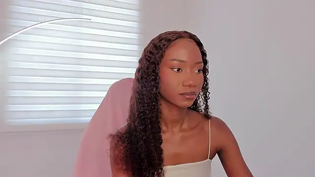 SavannahWildee online show from 06-22-26, 02:25