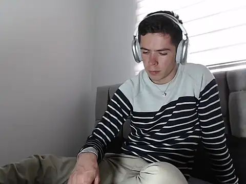 Eliantg online show from 12-28-24, 09:19