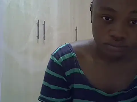 Snapshot of Amanda255 chatting on 01-06-25, 01:42 Amanda255 online show from 01-06-25, 01:42