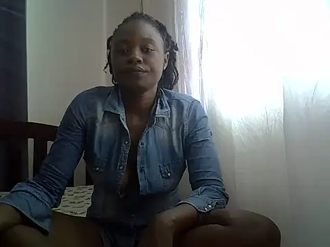 Snapshot of Amanda255 chatting on 04-26-26, 08:12 Amanda255 online show from 04-26-26, 08:12