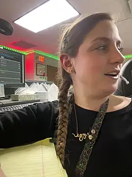 Snapshot of mirannacult chatting on 12-21-24, 09:55 mirannacult online show from 12-21-24, 09:55