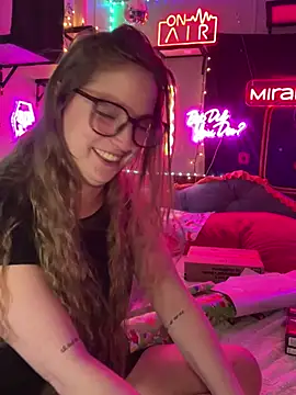 Snapshot of mirannacult chatting on 12-25-24, 02:57 mirannacult online show from 12-25-24, 02:57