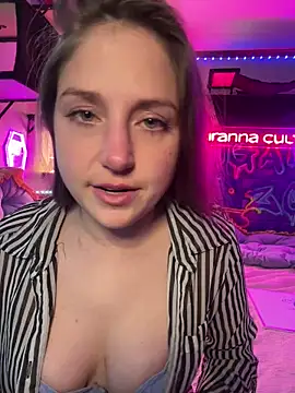 Snapshot of mirannacult chatting on 12-28-24, 01:06 mirannacult online show from 12-28-24, 01:06