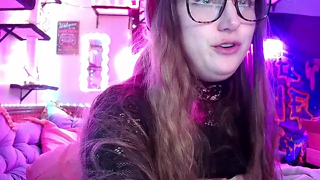 Snapshot of mirannacult chatting on 01-01-25, 08:56 mirannacult online show from 01-01-25, 08:56