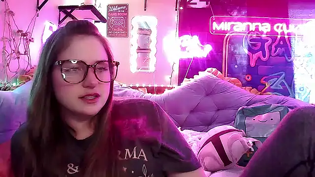 Snapshot of mirannacult chatting on 01-05-25, 06:24 mirannacult online show from 01-05-25, 06:24