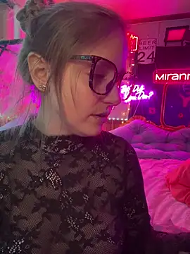 Snapshot of mirannacult chatting on 01-08-25, 11:32 mirannacult online show from 01-08-25, 11:32