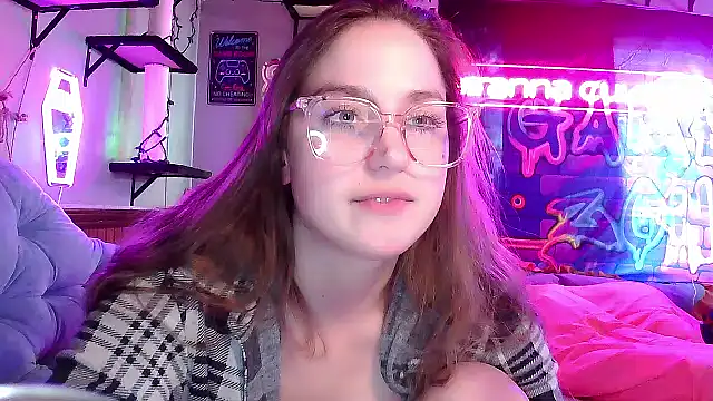 Snapshot of mirannacult chatting on 01-20-25, 06:43 mirannacult online show from 01-20-25, 06:43