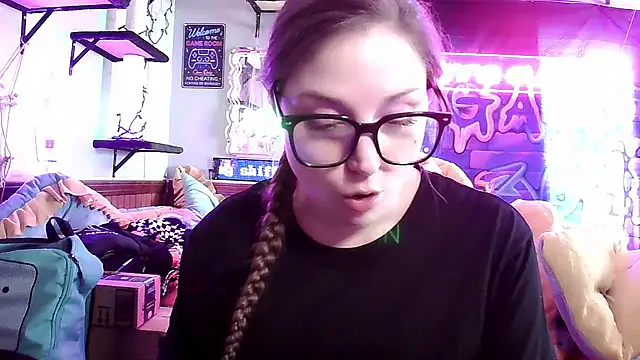 Snapshot of mirannacult chatting on 02-08-25, 04:25 mirannacult online show from 02-08-25, 04:25