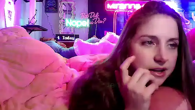 Snapshot of mirannacult chatting on 02-24-25, 08:36 mirannacult online show from 02-24-25, 08:36