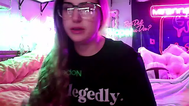 Snapshot of mirannacult chatting on 03-12-25, 03:57 mirannacult online show from 03-12-25, 03:57