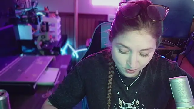 Snapshot of mirannacult chatting on 03-23-26, 11:42 mirannacult online show from 03-23-26, 11:42