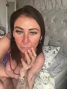 Naughtynanny75 online show from 01-21-25, 01:43