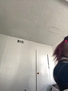 LillShayy online show from 10-11-25, 02:37