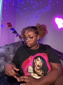 LillShayy online show from 11-08-25, 05:45