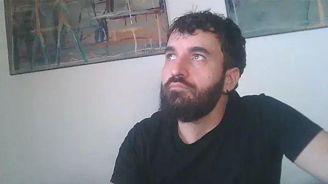 Snapshot of FJcouple chatting on 01-28-25, 04:08 FJcouple online show from 01-28-25, 04:08