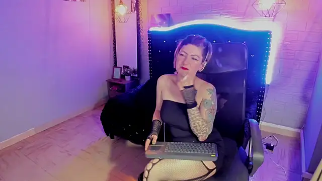 Maria fernandaxxx  online show from 12-27-24, 09:17