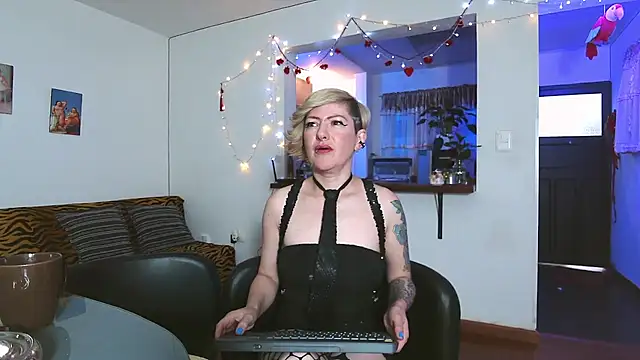 Maria fernandaxxx  online show from 03-19-25, 02:35