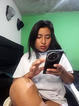 yuliparis online show from 01-25-25, 03:09