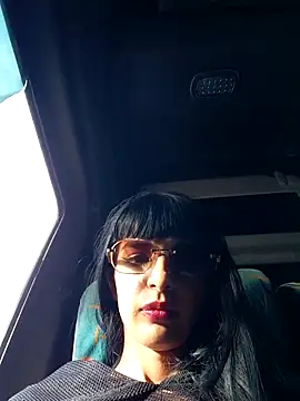 Snapshot of charllotee_dark chatting on 05-10-26, 09:53 charllotee dark online show from 05-10-26, 09:53