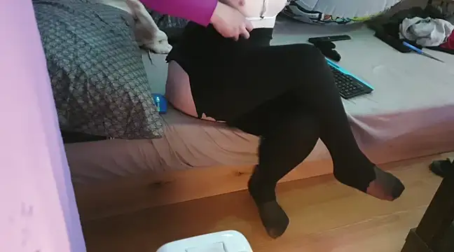 Snapshot of eblata04 chatting on 03-04-25, 12:39 eblata04 online show from 03-04-25, 12:39