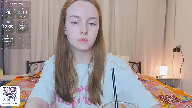 Snapshot of Wild__flowers chatting on 05-24-26, 06:57 Wild flowers online show from 05-24-26, 06:57
