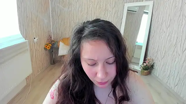 AishaRouhi online show from 02-14-25, 08:21