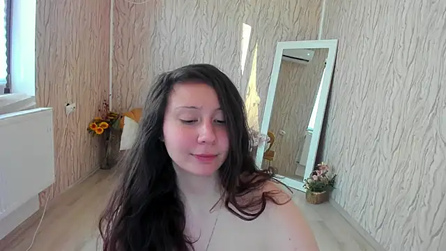 AishaRouhi online show from 03-08-25, 05:38