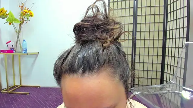 AishaRouhi online show from 04-21-26, 04:30