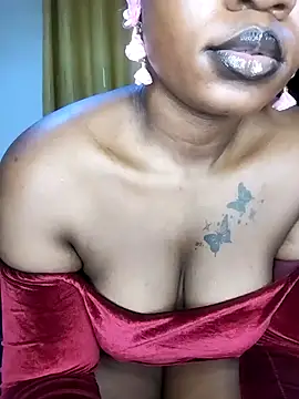 Hugemassivebootie online show from 03-17-26, 02:38