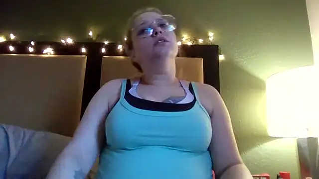 Lalalynn online show from 03-16-26, 01:37