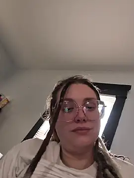 Lalalynn online show from 08-04-26, 02:19