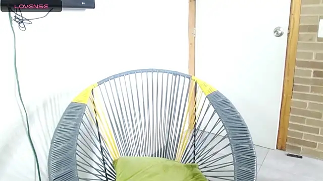 helenacyruss online show from 11-17-25, 05:52