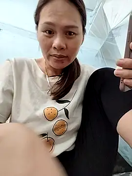 Snapshot of Baby-ladyass20 chatting on 11-12-25, 02:45 Baby-ladyass20 online show from 11-12-25, 02:45